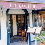 LA VOITURE - 