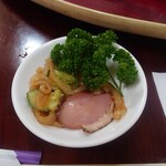 青龍 - ①前菜（鴨とクラゲの冷製）