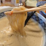 つけ麺 いちびり - つけ汁と麵の絡み