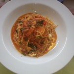 Cucina vegetale Otto - トマトとモッツァレラチーズのパスタ