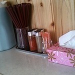 中華そば麦右衛門 - テーブル上