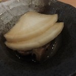 じろう桜 - 大将の浅漬け。