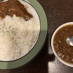 クロック - 骨付きチキンカレー