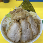 ラーメン ヒカリ - DXラーメン(別アングル)♪