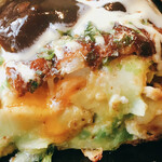 なんばん亭 - 断面：お好み焼き（ふわとろ）