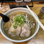 らーめん庵 - 味噌ラーメン大盛り1050円