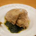 鮨おばな - 分厚いながらもホロりと咀嚼できる抜群の柔らかさ、そこに青のりの風味がぴたりと寄り添う。 まったりした味を柚子胡椒の強い辛味で引き締めて気の利くバランス感。