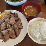 オレンジハウス - 牛タタキ定食