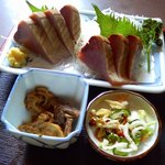 うさみ - 銚子朝飯"市場食堂うさみ"「刺身定食かつお」横景