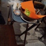 レストラン バイプレーン - テーブルの横で