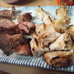 吾妻家 - 合鴨の脚となんこつ