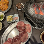 炭火焼肉屋台 たじま屋 - 