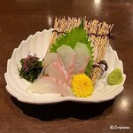 源喜屋 - 三陸産 朝締め真鯛の造り