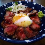 あか牛と馬刺し居酒屋 ぐーぐー - あか牛丼