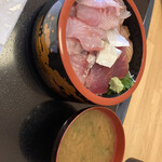 お食事処 祭 - 海鮮丼…¥2140　★3.3
