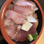 お食事処 祭 - 海鮮丼…¥2140　★3.3