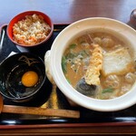 美ね吉 - 味噌煮込うどん弁当①