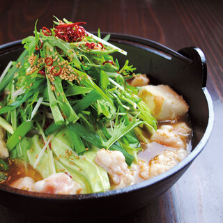 The taste of `` Motsu-nabe (Offal hotpot)'' that we recommend with confidence is exquisite!