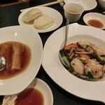 横浜大飯店 - トンポーロー・帆立の野菜炒め