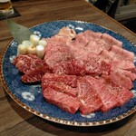 炭火焼肉 久 - 