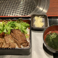 肉匠 牛虎 西中島店 - 