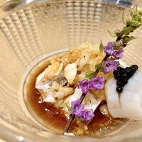 瓢斗 新橋店 - 鰤の湯引き。帆立キャビア添え。