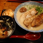 Ramen Tarou - 肉盛りラーメンとチャーシュー丼ミニ