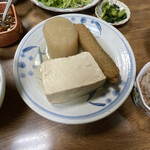 すゞめ食堂 - おでん、豆腐が1番人気