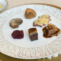 SALONE TOKYO - 