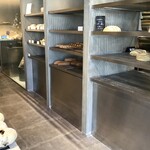 バゲットラビット - ブールとバゲットは工房から直接売り場へ