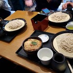 そばかつ亭 - 全員かつ丼セットです！