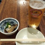 車屋 - お通しと生ビール