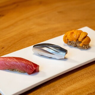 伝統を守り真髄を追い求める、真摯な江戸前鮨