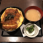 Rokumizenshoku - カツ丼