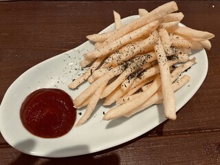 Shizuoka Kyoudo Ryouri Yakitori Marudori Hakozaki - ポテトフライ