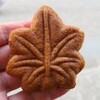 七浦堂 - 紅葉饅頭は1906年に企画立案した岩村もみじ屋さんと試作製造した高津屋さんが発祥
1923年創業は高津堂さんの高津常助氏が1910年に取得した『紅葉型焼饅頭』の商標登録が失効する1930年よりも前です