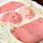 有限会社桝屋酒店   - ハムエッグ