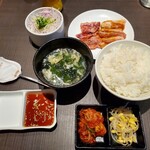 Kokusangyuu Yakiniku Kuidon - 