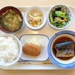 Kyou Uji Shokudou - さばの煮つけ 350円 , コロッケ 120円 , 小松菜と揚げ煮 220円 , ご飯 180円 , みそ汁 110円 , 京漬物白菜漬 120円