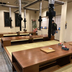 岡崎牧場焼肉店 - 座敷関所は炭火焼き