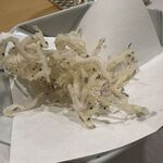 味乃しゅうか - 白魚の唐揚げ