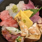 Hakata Tarou Sushi - 海鮮丼