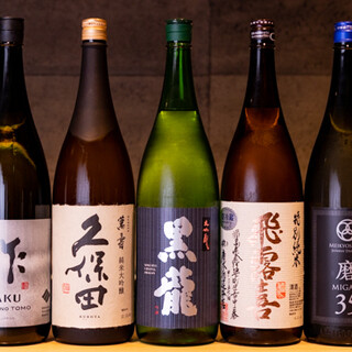 精選的日本酒、燒酒等，為料理增添色彩的著名配角們幹杯