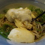 打心蕎庵 - 2013/5　汁をかけ終わったゆば蕎麦