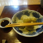 打心蕎庵 - 2013/5　そばもちを鶯きな粉と黒蜜で（500円）