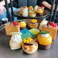 ザ タヴァン グリル＆ラウンジ - 