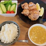 Chuukaryouri Akari - 鶏ももからあげ定食