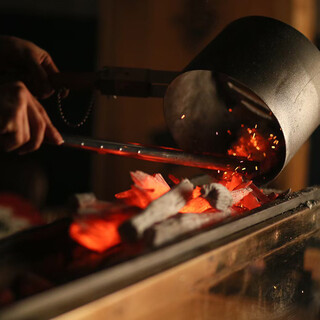 国産最高級備長炭の遠赤外線効果でおいしい焼き鳥を