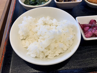 Ichijiru Sansai Shokudou - ご飯は定食屋らしい、美味しいお米。