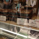 柏倉製菓 - 商品陳列